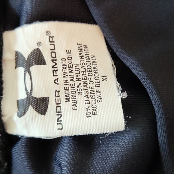 Under Armour Booty Shorts XL - Picture 6 of 7